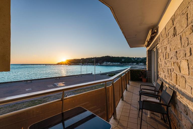 Bel Appartement Face à La Plage - B&B Erquy