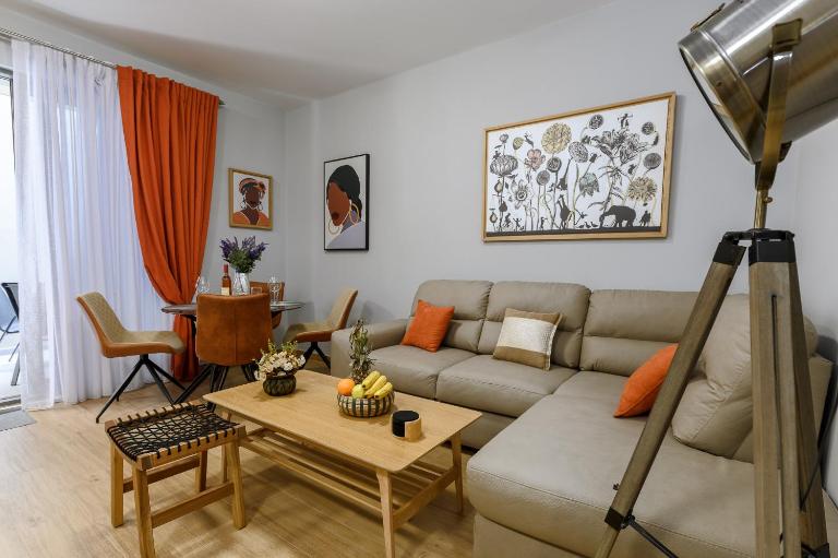 Super Nova Lux Apartment with Jacuzzi - B&B Dobrota