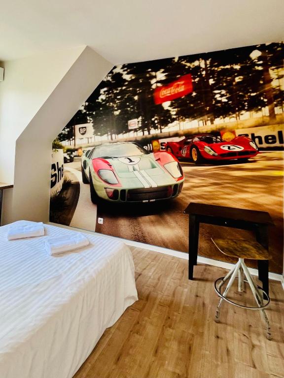 Maison 1440 - STORIES, logement Atypique Sport Auto - B&B Le Mans