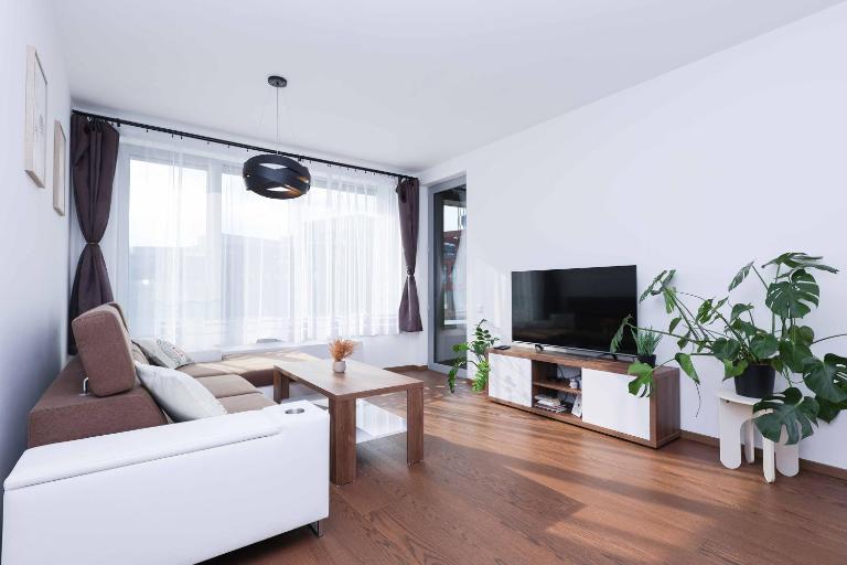 Skypark Tower 3- Free parking and city views - B&B Bratislava
