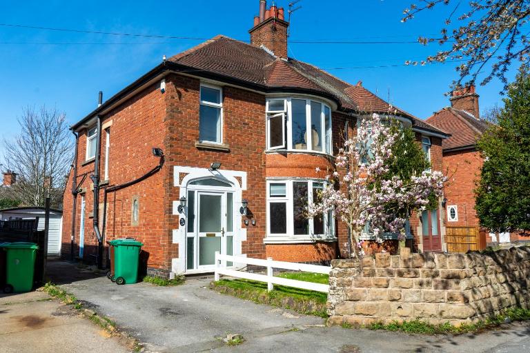 Llanberis House - B&B Nottingham