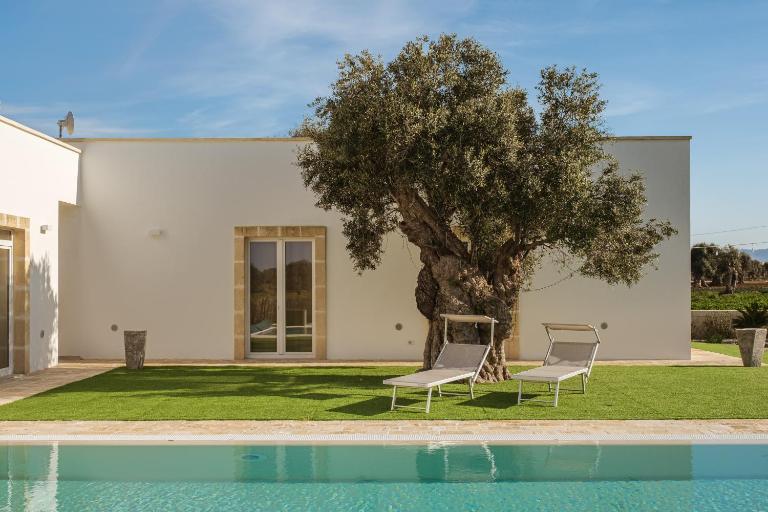 Villa Di Mola Egnazia and Pool - B&B Monopoli
