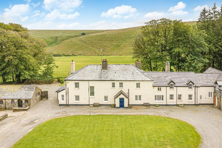 Emmetts on Exmoor - A West Country Wilderness - B&B Simonsbath