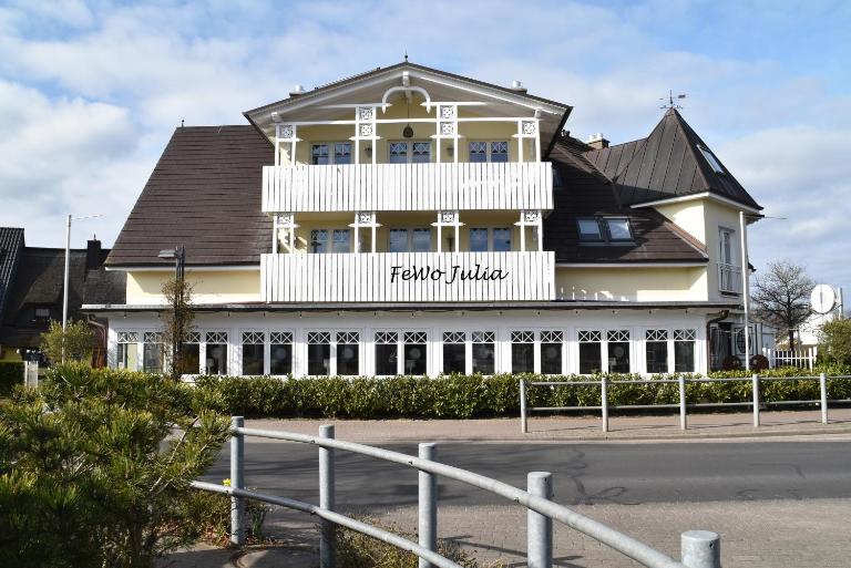 Julia - B&B Zingst