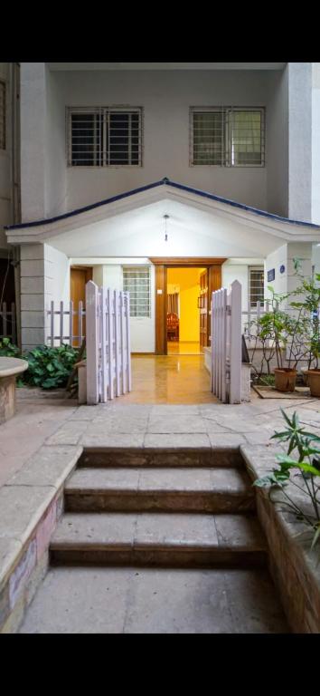 The Serenity house - B&B Pune