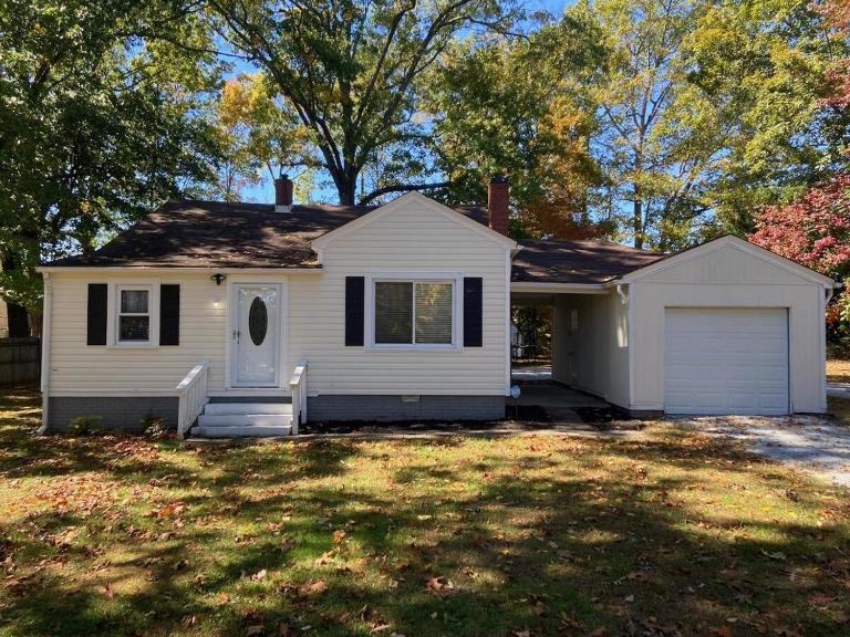 Serenity on over an acre easy access to 311 and HPU - B&B High Point