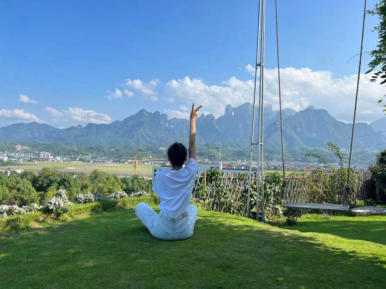 Panoramic Tianmen Hotel -Free Shuttle-Serene Courtyard - B&B Zhangjiajie