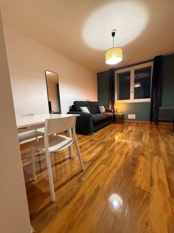 Studio à 500 metres de la plage - Parking privé - B&B Houlgate