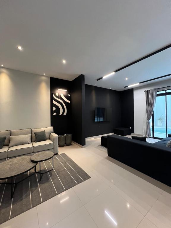 Nossacasa Villa Sejuk Estetik Pool Setiabudi Bandung - B&B Bandung