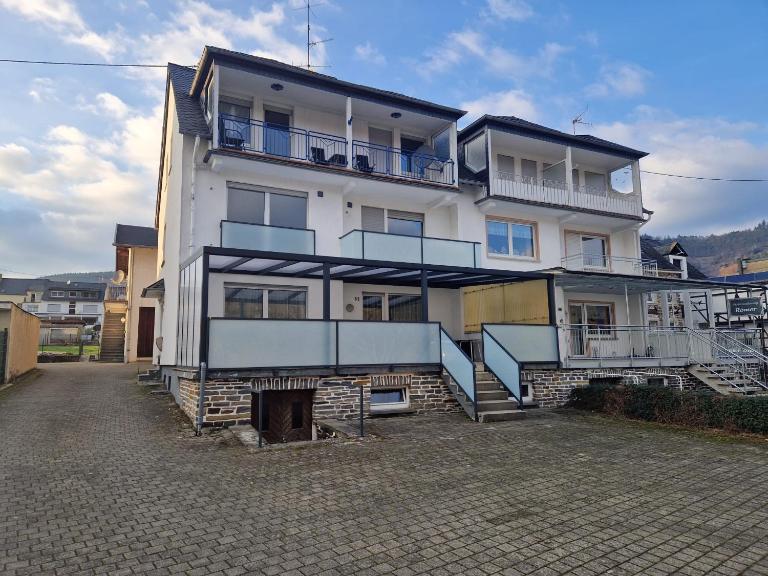 Ferienwohnung Moselblick - Bed and Breakfast Kröv