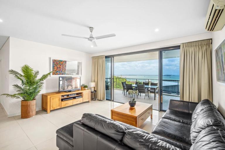 Location Style and Amazing Views - Ferienwohnung Darwin