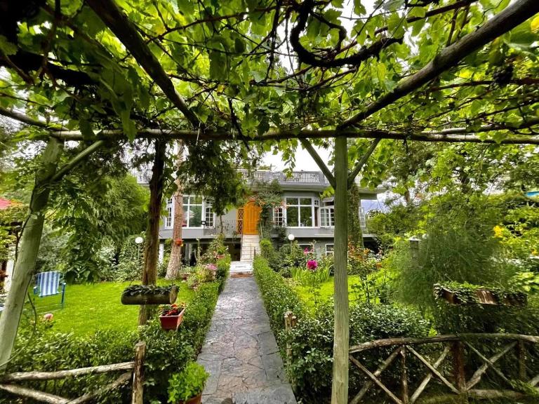 Gangchen Guest House - Ferienwohnung Skardu