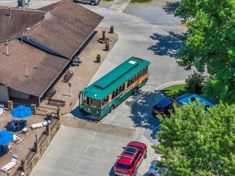 2BR Retreat with Stunning Mountain Views - Ferienwohnung Pigeon Forge