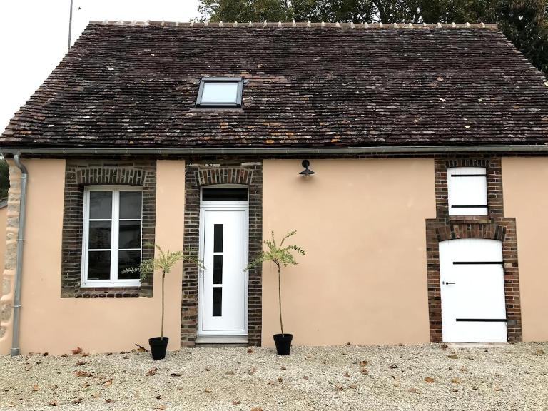La petite maison de la ferme d'Armentières - Chambres d'hôtes Saint-Benoist-sur-Vanne