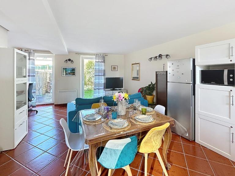 La Maison des Hirondelles - B&B Lachelle
