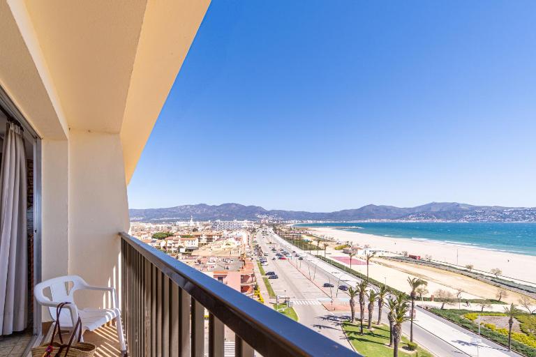 Basic Comfort Apartment Canigo 0030 - B&B Empuriabrava