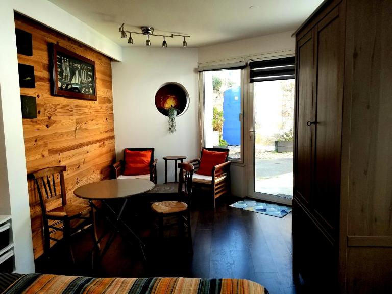 Gite d'artiste 50m de la mer - Bed and Breakfast Camaret-sur-Mer