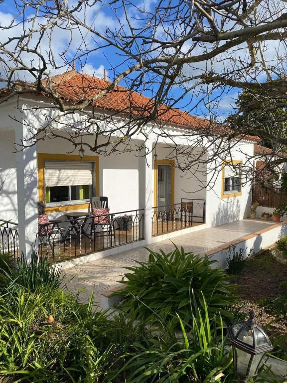 Casa Nova - Paderne - Moradia com jardim - Ferienwohnung Paderne