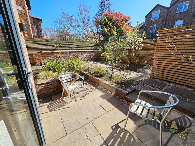 In Chorlton and close to everything - B&B Manchester