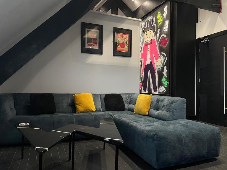 ResiLets - The Monopoly Apartment - Large 4 bedroom - Chambres d'hôtes Bedlington