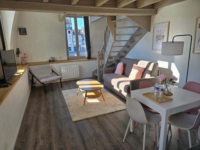 Nid calme et cosy - Hypercentre avec superbe vue! - B&B Besanzone