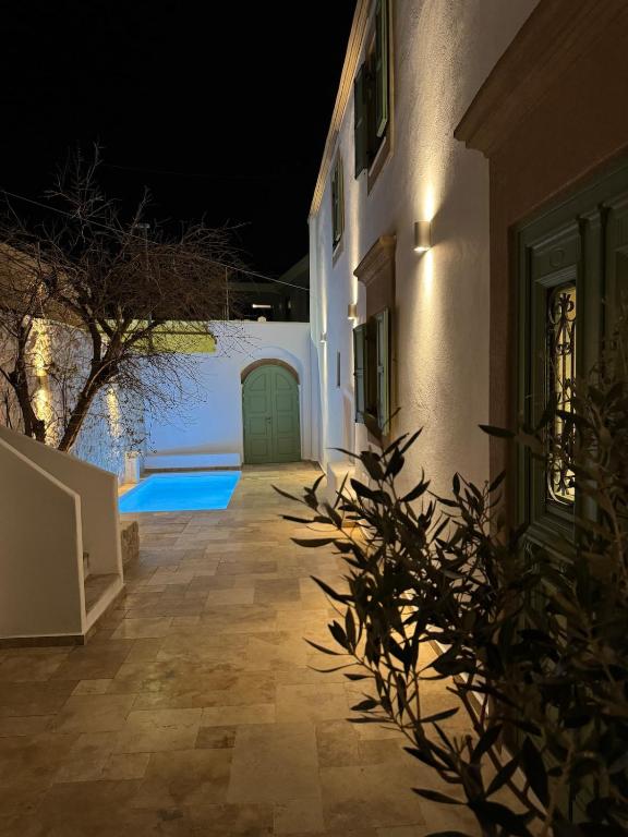 Aetheria Traditional House 2 - Bed and Breakfast Koskinoù