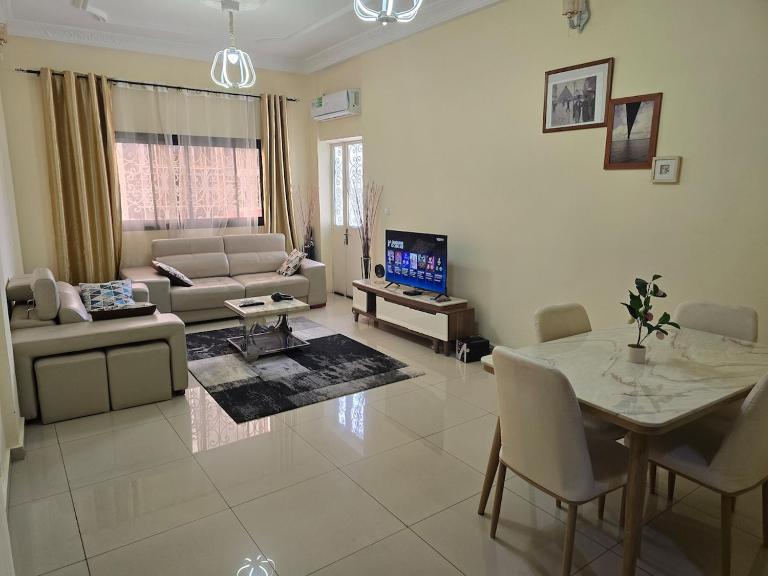Joli Appartement 2 chambres Yde - Omnisports - Ferienwohnung Yaoundé