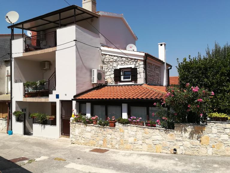 Apartmani Studio Kamenjak - Ferienwohnung Premantura