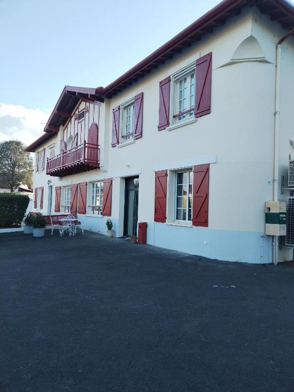 Gîte classé 4 étoiles Mulhoa - Chambres d'hôtes Hasparren