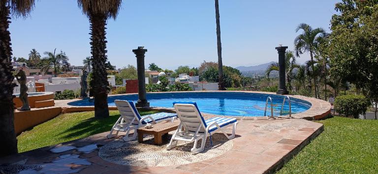 Quinta Cristina Burgos - Chambres d'hôtes Temixco