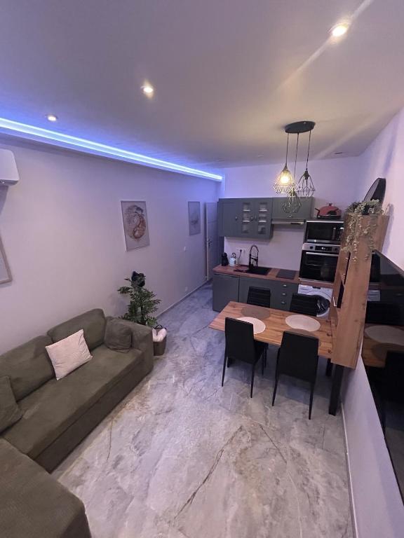L&A Appartement - Ferienwohnung Montargis