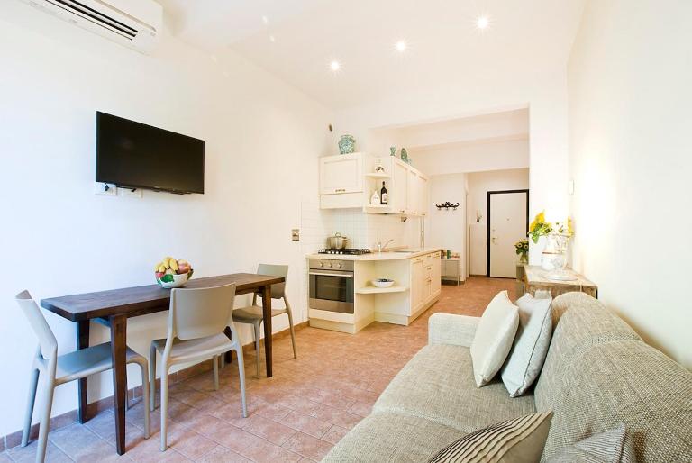 Romantic Hideaway 5 min Walk from Central Station - B&B Florence