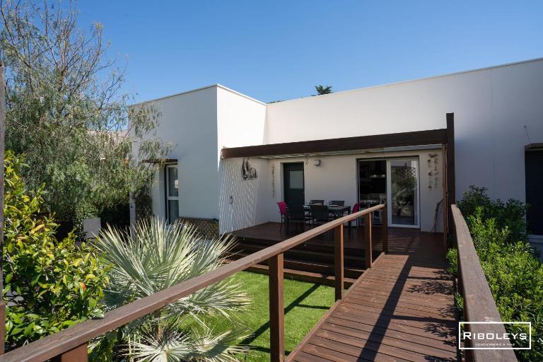 Riboleys - Villa T3 à 400m de la mer avec piscine - B&B Vias