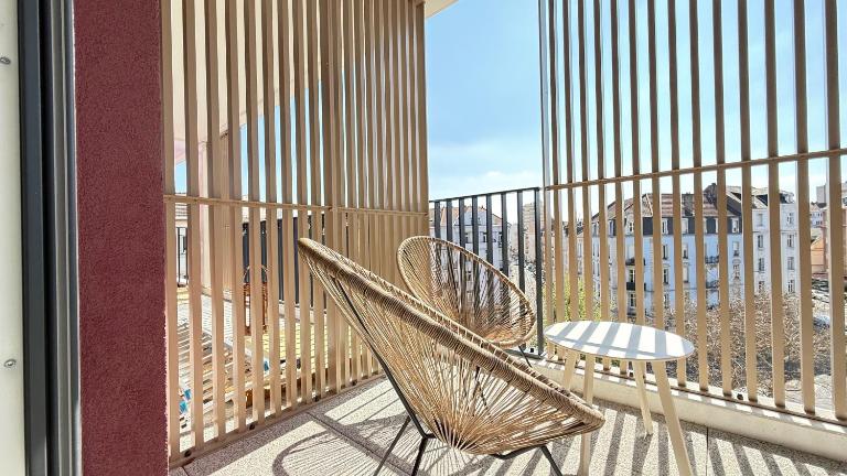 Le 72 contemporain - les Arènes - B&B Metz