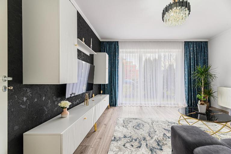 Romalý Apartment - Ferienwohnung Kronstadt