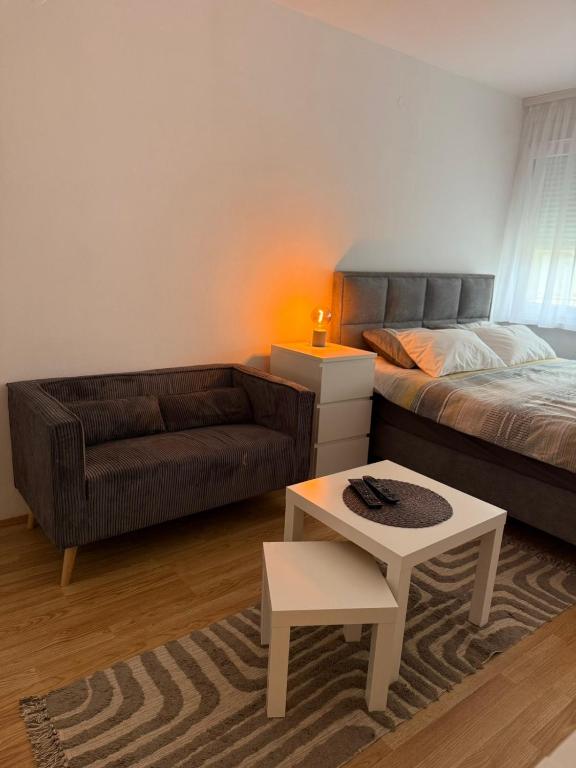 IN apartman - Ferienwohnung Kragujevac