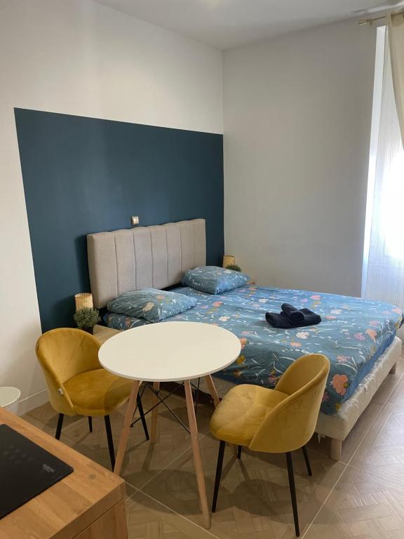 CHARMANT STUDIO proximité GARE LYON PART-DEU - B&B Lyon
