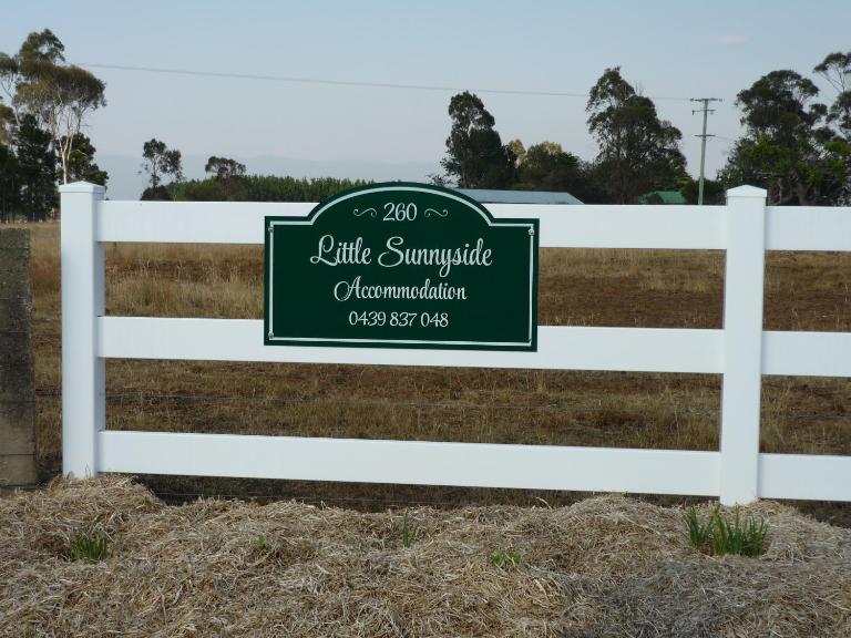 Little Sunnyside Accommodation - B&B Hagley