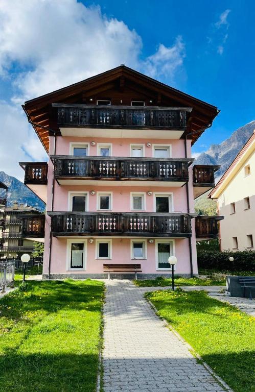 Dolomia Home Bormio - Bed and Breakfast Bormio