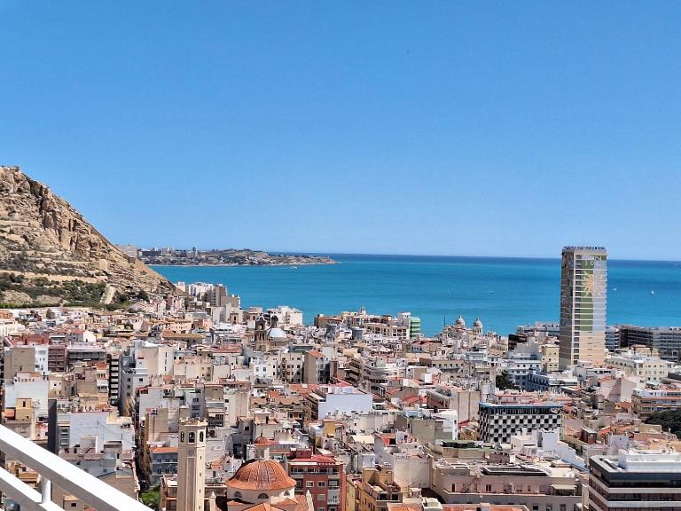 M&Q Vistas al mar en Alicante centro - B&B Alicante