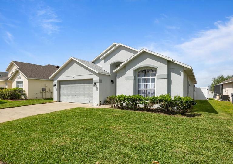 4Bed3bath Mario kingdom Getaway - Bed and Breakfast Davenport