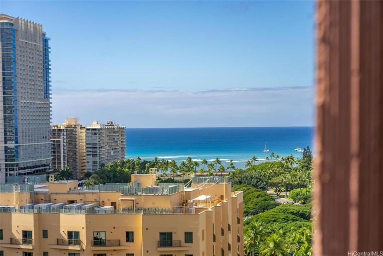 Aloha Seaside Vacations 4 Star Wyndham Resort 1803 Waikiki - Bed and Breakfast Honolulu