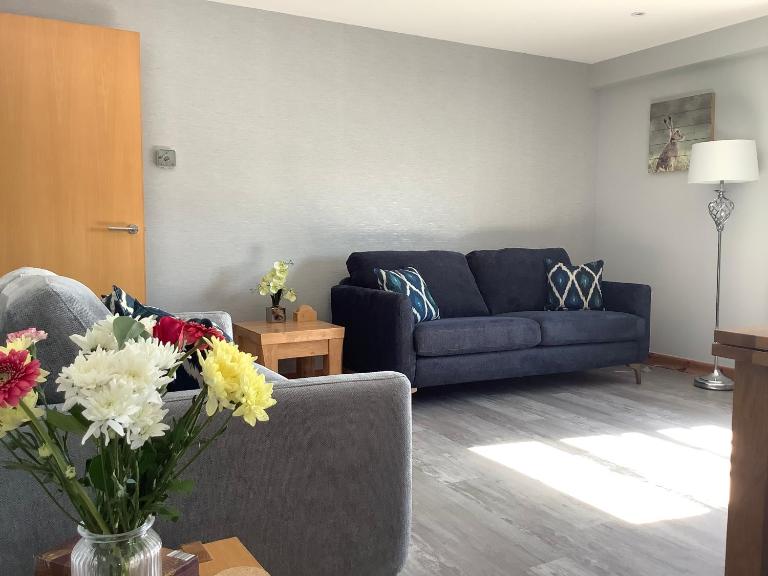 37 Farraline Court, City Centre apartment - B&B Inverness