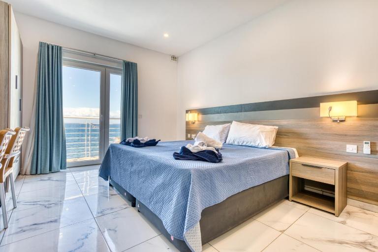 Stylish Apartment in Bay Square 3 - Chambres d'hôtes San Pawl il-Bahar