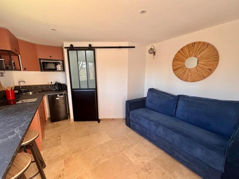 Studio ODEL - Charmant studio en pleine nature - Bed and Breakfast Trans-en-Provence