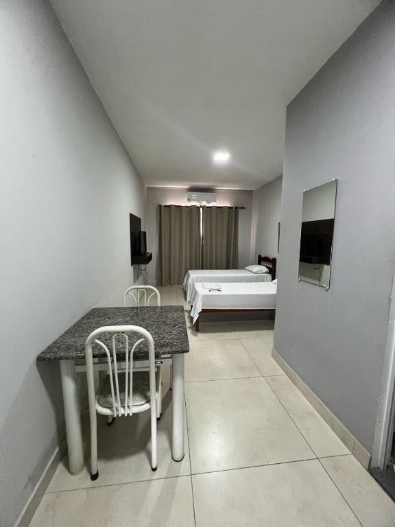 Apartamento 110 - Suíte com ar condicionado - B&B Patos de Minas