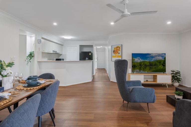Peaceful and Convenient 4BR Family Modern Retreat - Ferienwohnung Brisbane