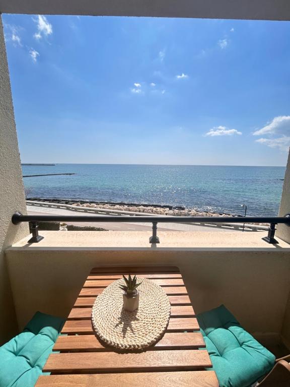Infinity Blue Apartment-Complex Carpe Diem - FREE PARKING - B&B Balchik