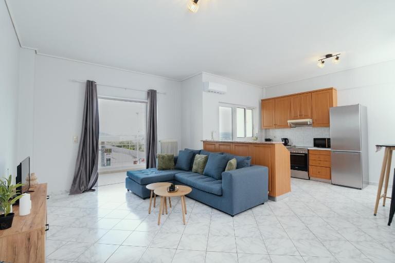 The Sunrise Apartment By Athens Airport 1 - Chambres d'hôtes Spáta