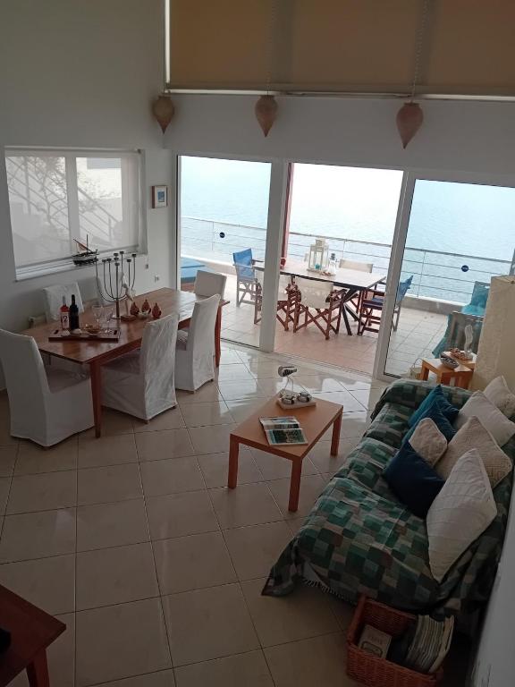 Beach Artemisia Malibu style town house sleep 6 - B&B Lygaria
